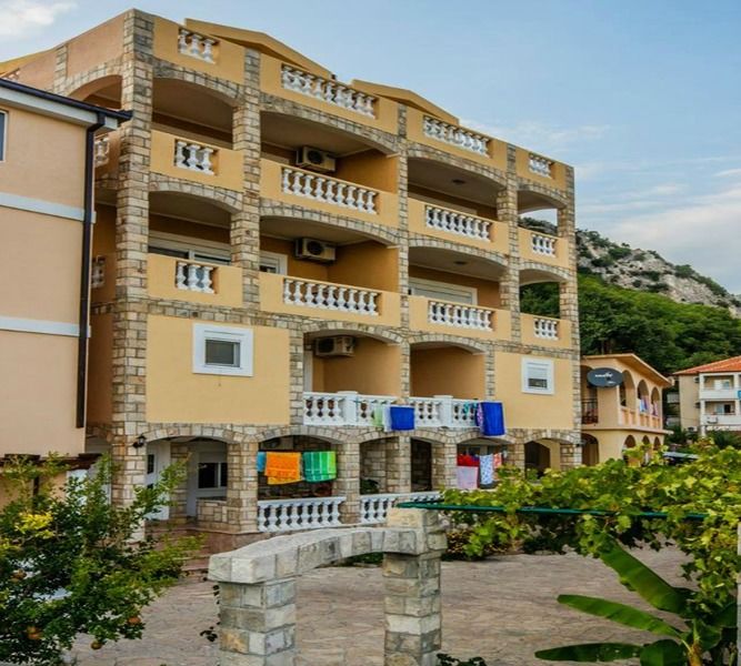 Castellamare Residence Petrovac エクステリア 写真