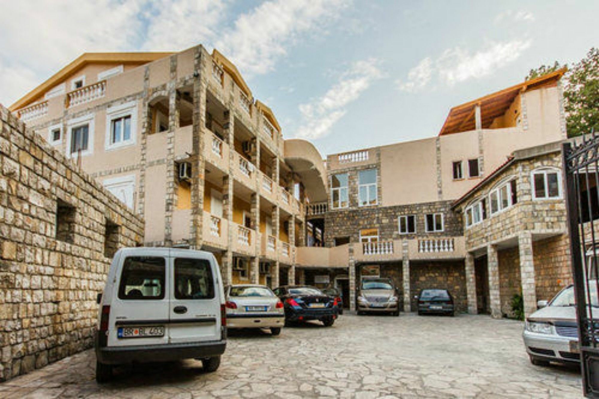 Castellamare Residence Petrovac エクステリア 写真