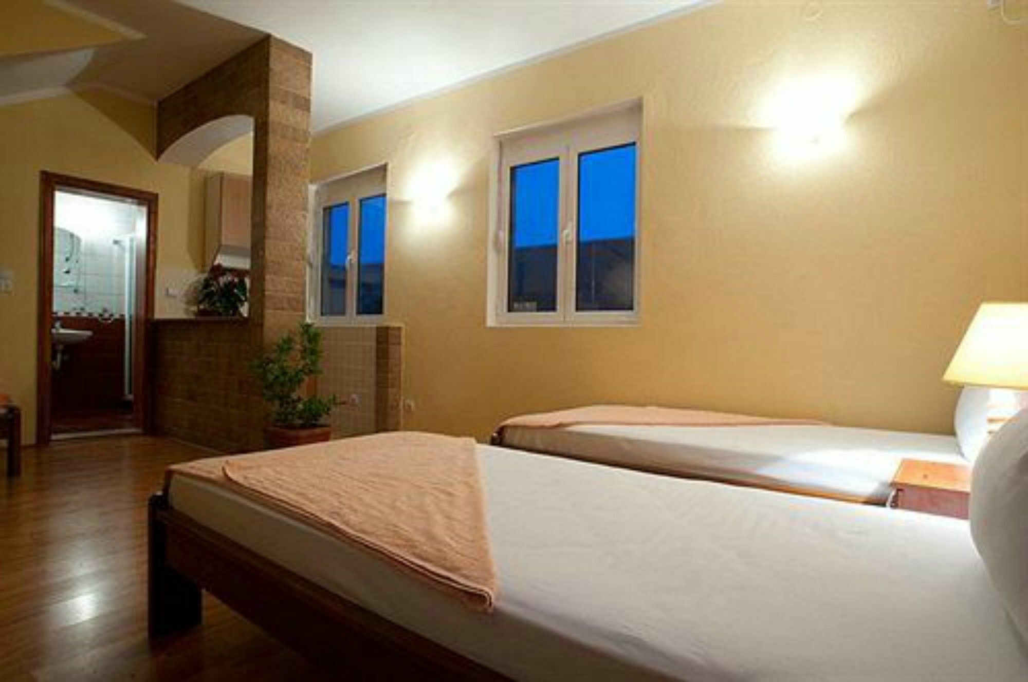 Castellamare Residence Petrovac エクステリア 写真